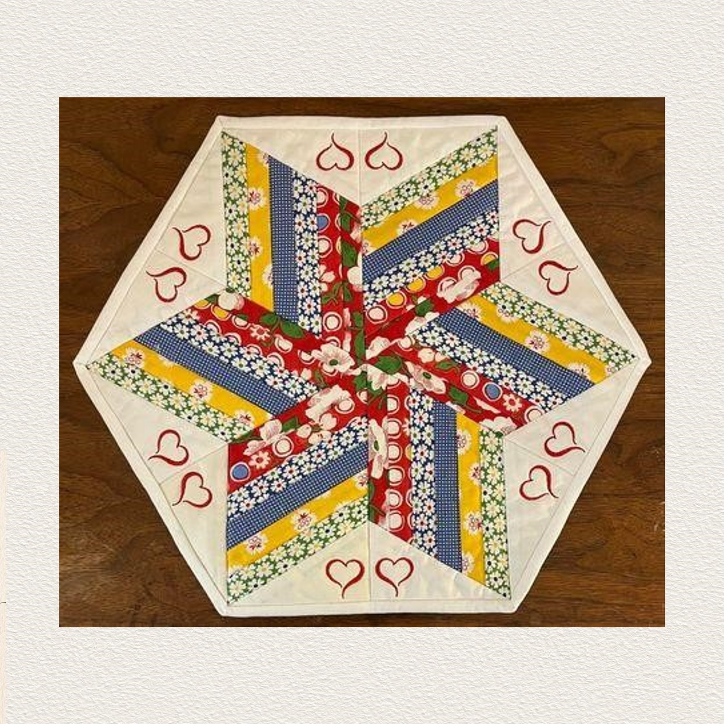 heart-table-mat-embroidery-design-digital-file.png
