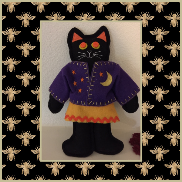 halloween-felt-cat-doll-1-machine-embroidery.png