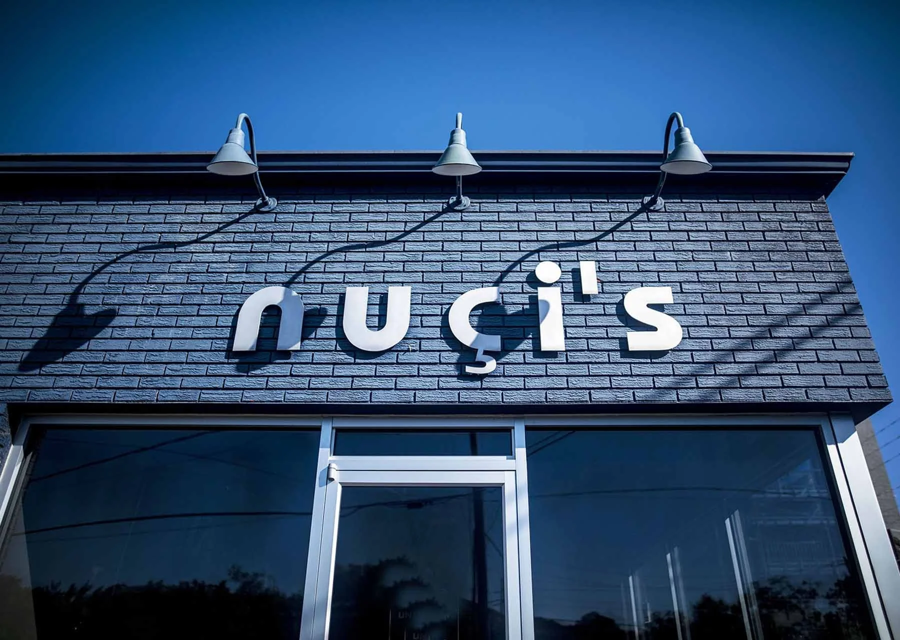 nuci.jpg