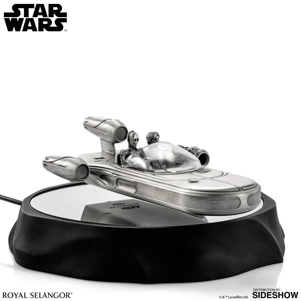 landspeeder-replica_star-wars_gallery_5cf5a29c60fae.jpg