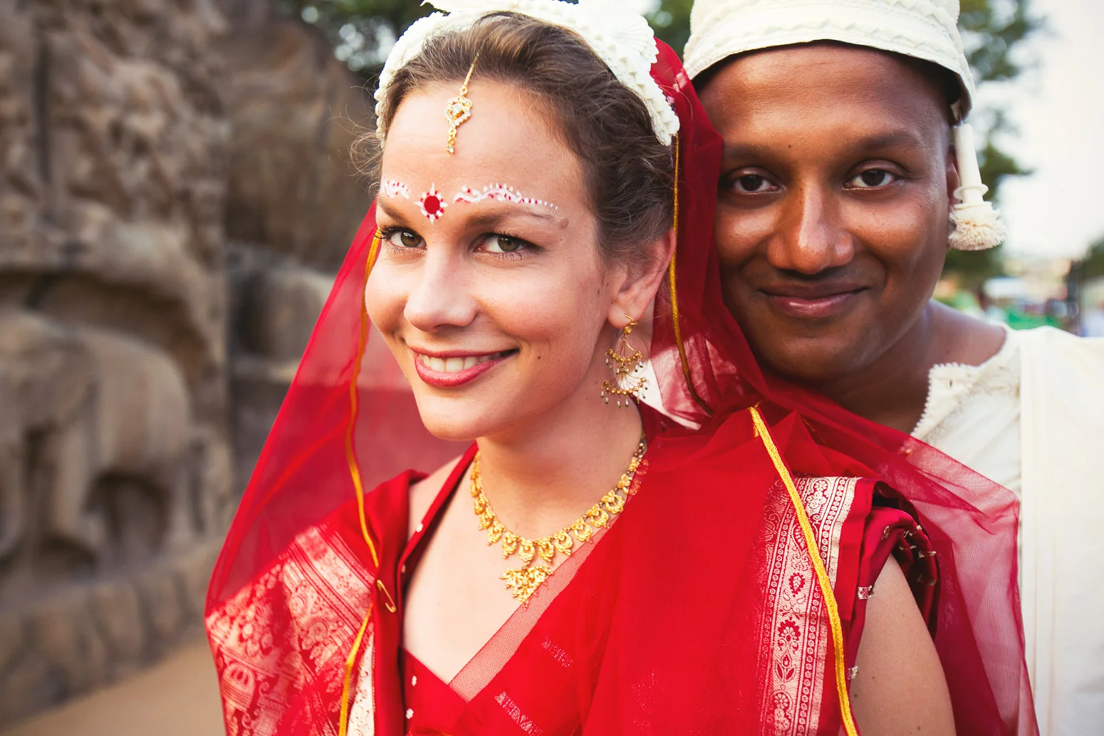 Bengali Indian wedding photographed in Mamallapuram