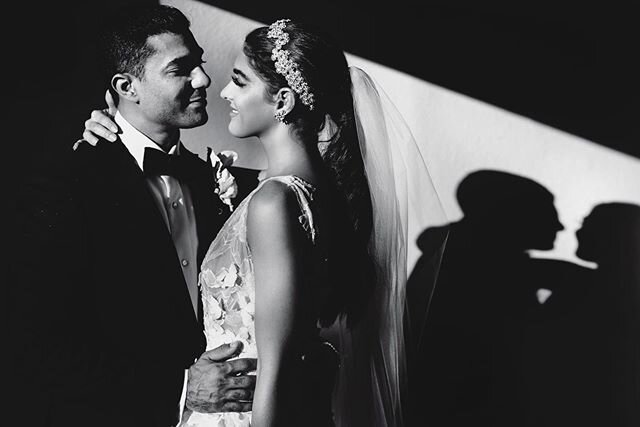 Maleeka and Salah, two of the nicest humans we have ever met. What a joy it was to photograph their Monarch Beach wedding, planned by @slomique from Carpe Diem Events - another one of our world&rsquo;s nicest humans! She is wearing @oscardelarenta .
