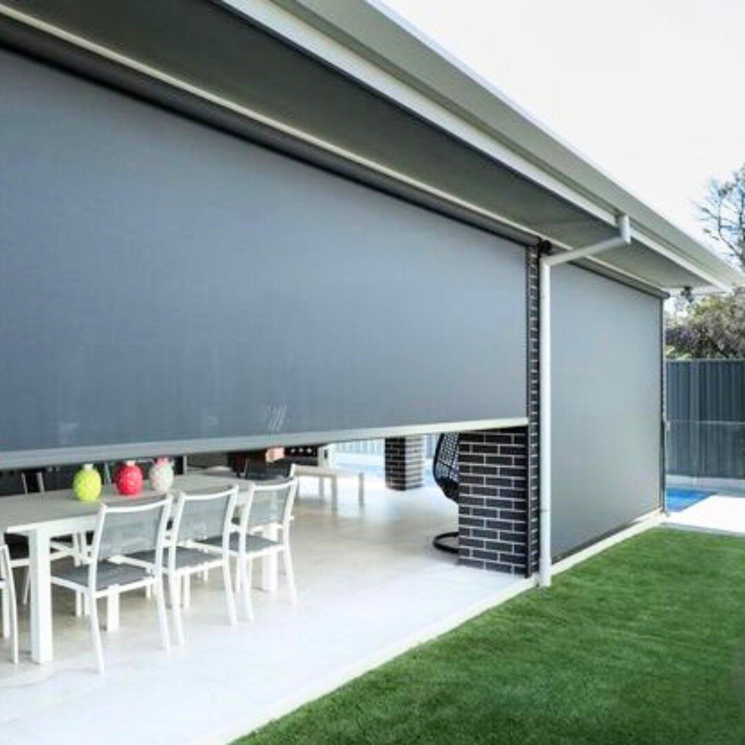 Straight Drop Awnings are incredibly convenient. Depending on the style and fabric used, they can effectively provide shade and reduce breeze and glare. 

Straight drop awnings using transparent fabric are ideal for transforming a patio or balcony in