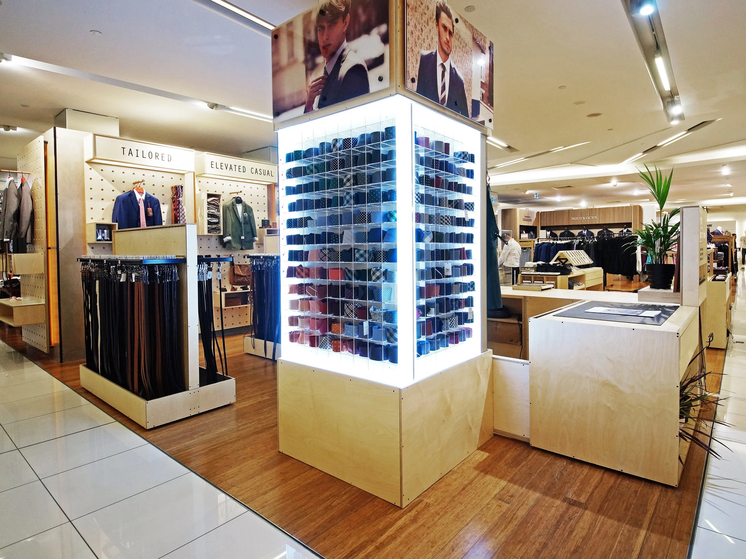 SHOP-IN-SHOP Need everything floor to ceiling? We have you covered. With local and overseas production as well as strong alliances with our manufacturers, we will make sure your new look will hit the mark. >> find out more