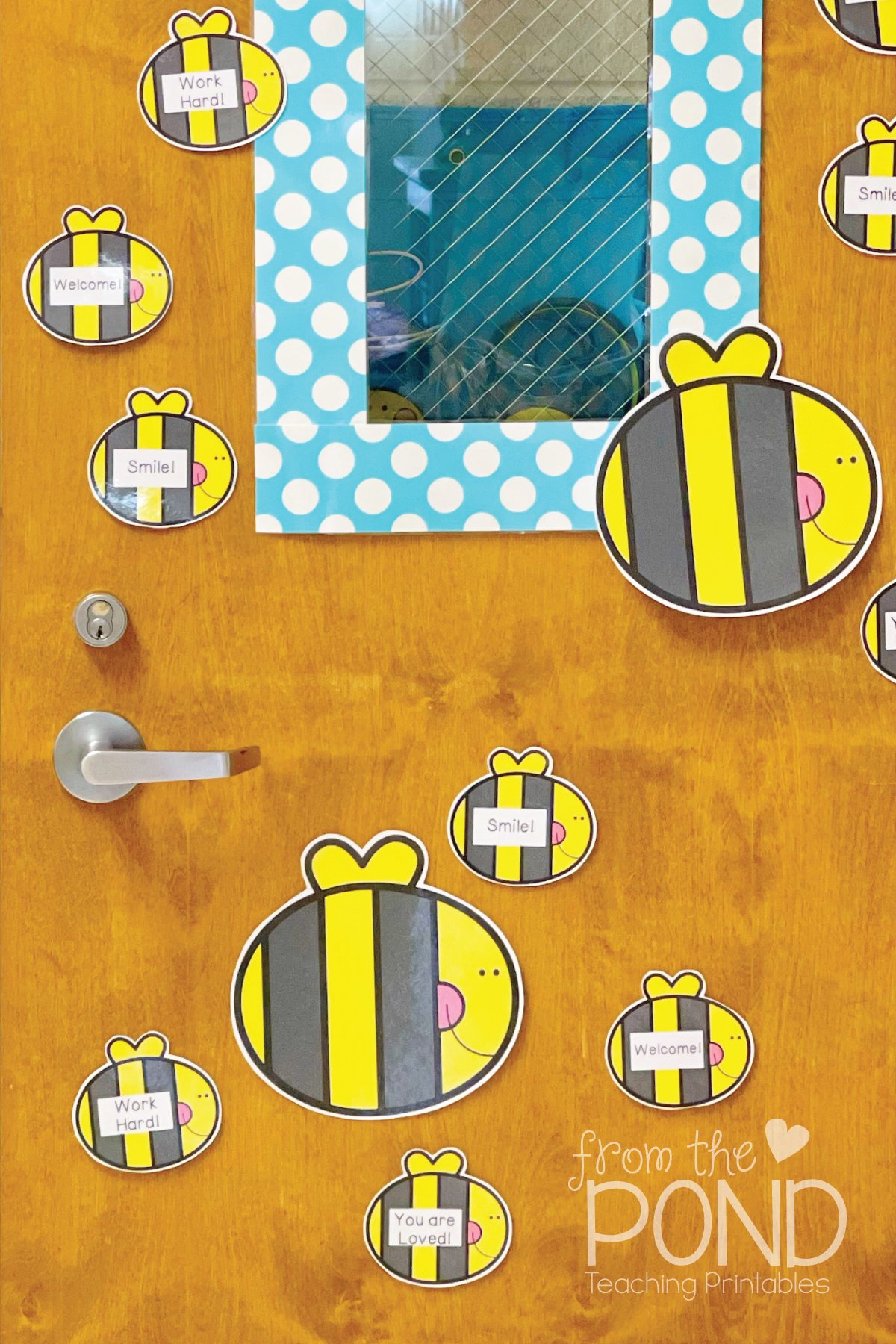 bee-classroom-door-display-02.jpg