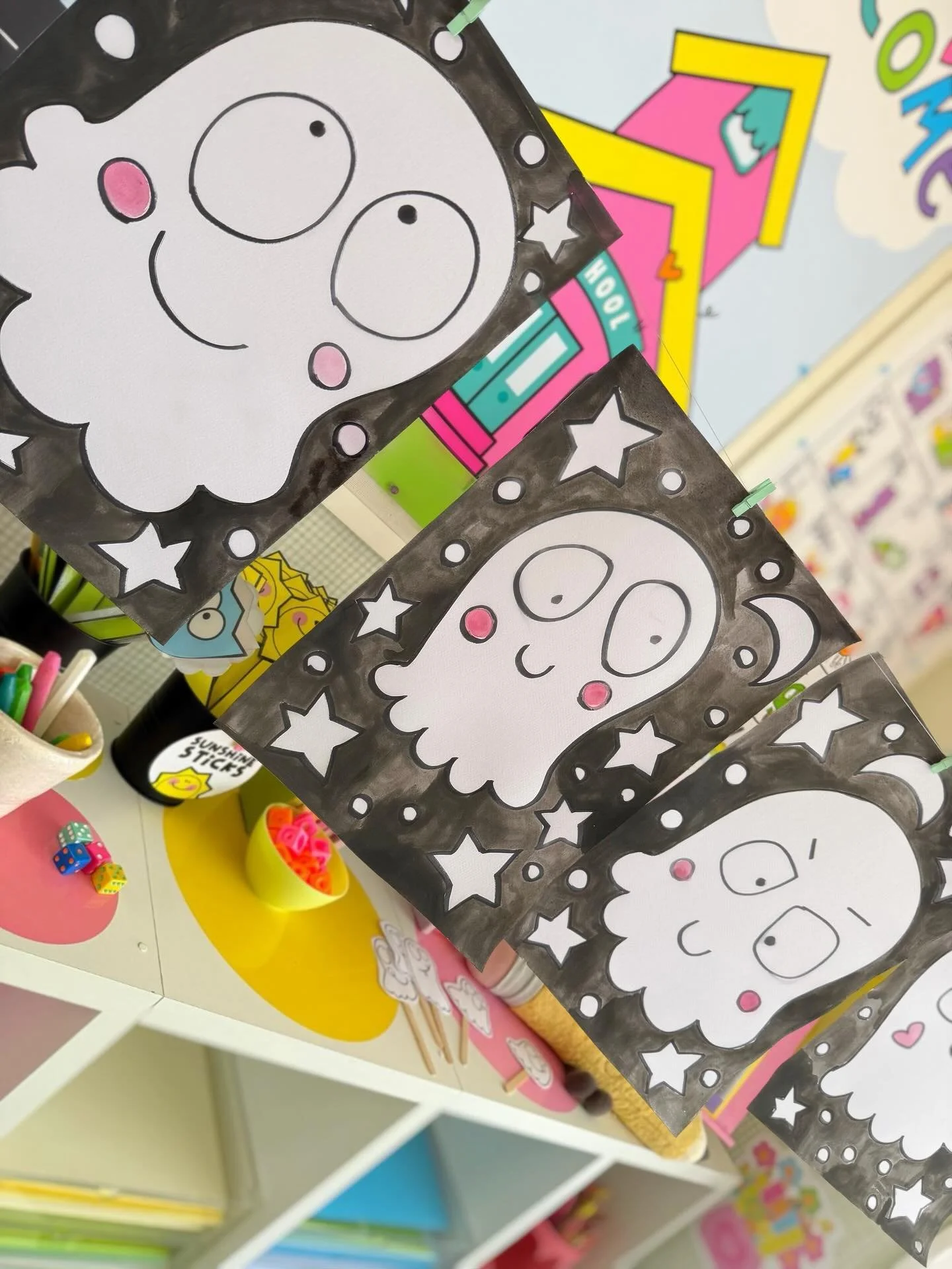 ✨ Remember that little ghost drawing we did together here on IG? (Was it good? Office pup says YES 👻🐶)
I’ve just added printable step-by-step pages to the Directed Drawing Fun Bundle for you! 🎨
Enjoy a fun new way to draw and paint —