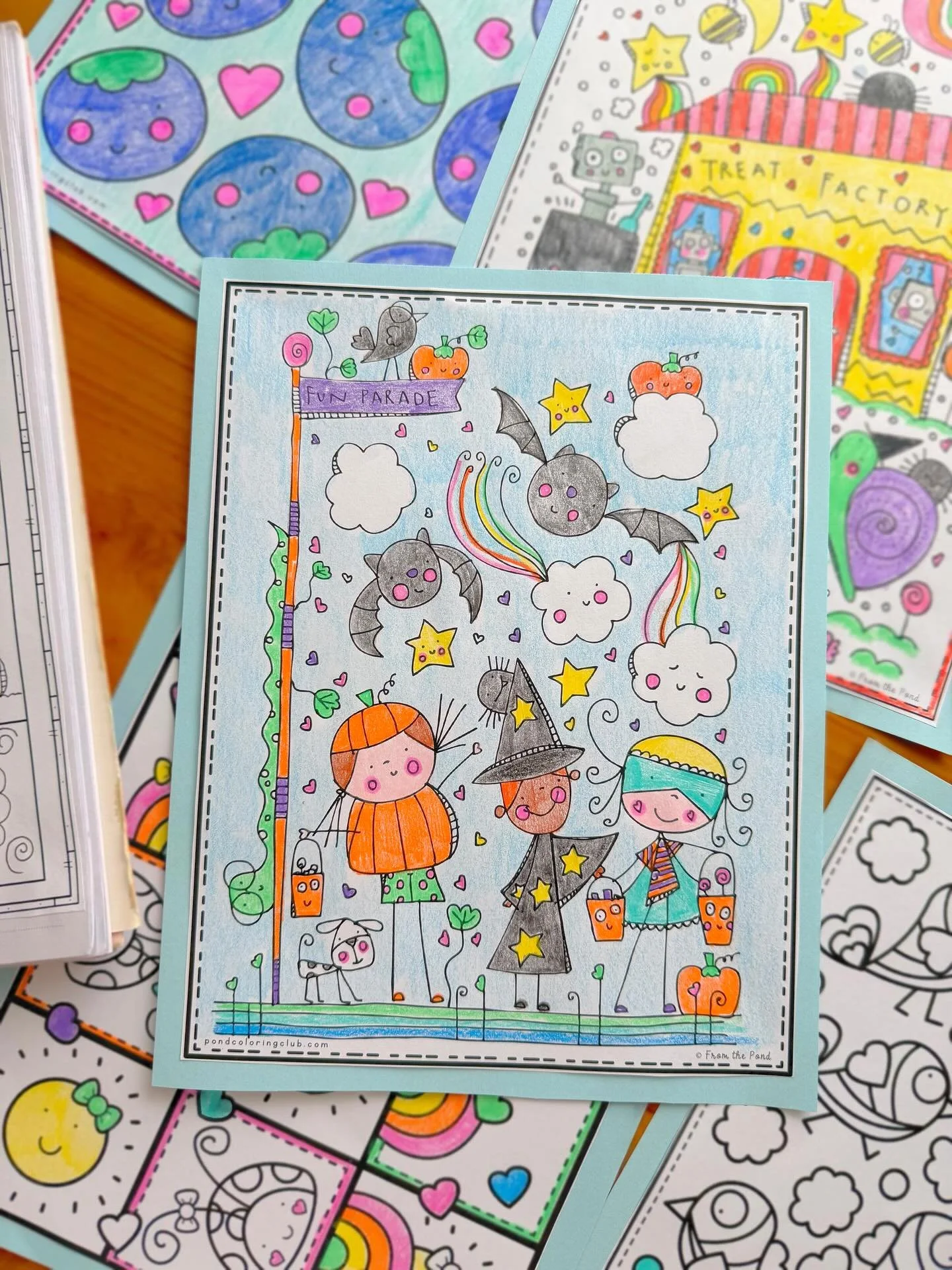 Coloring time is the best time! My desk is bursting with bright ideas and happy little moments — The Fun Parade is definitely today’s favorite 🎨✨
It’s amazing how a little creativity can spark so much joy in learning! 💛
#Playful