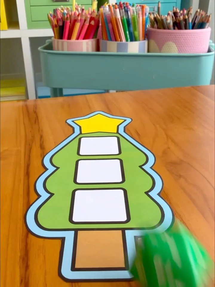 Math friends! Here&rsquo;s a playful number-sense game using the Little Star tree play mats from Math Kit Bundle 2. This activity builds counting on, bridging to 10, and understanding differences &mdash; all through hands-on play that feels like a ga