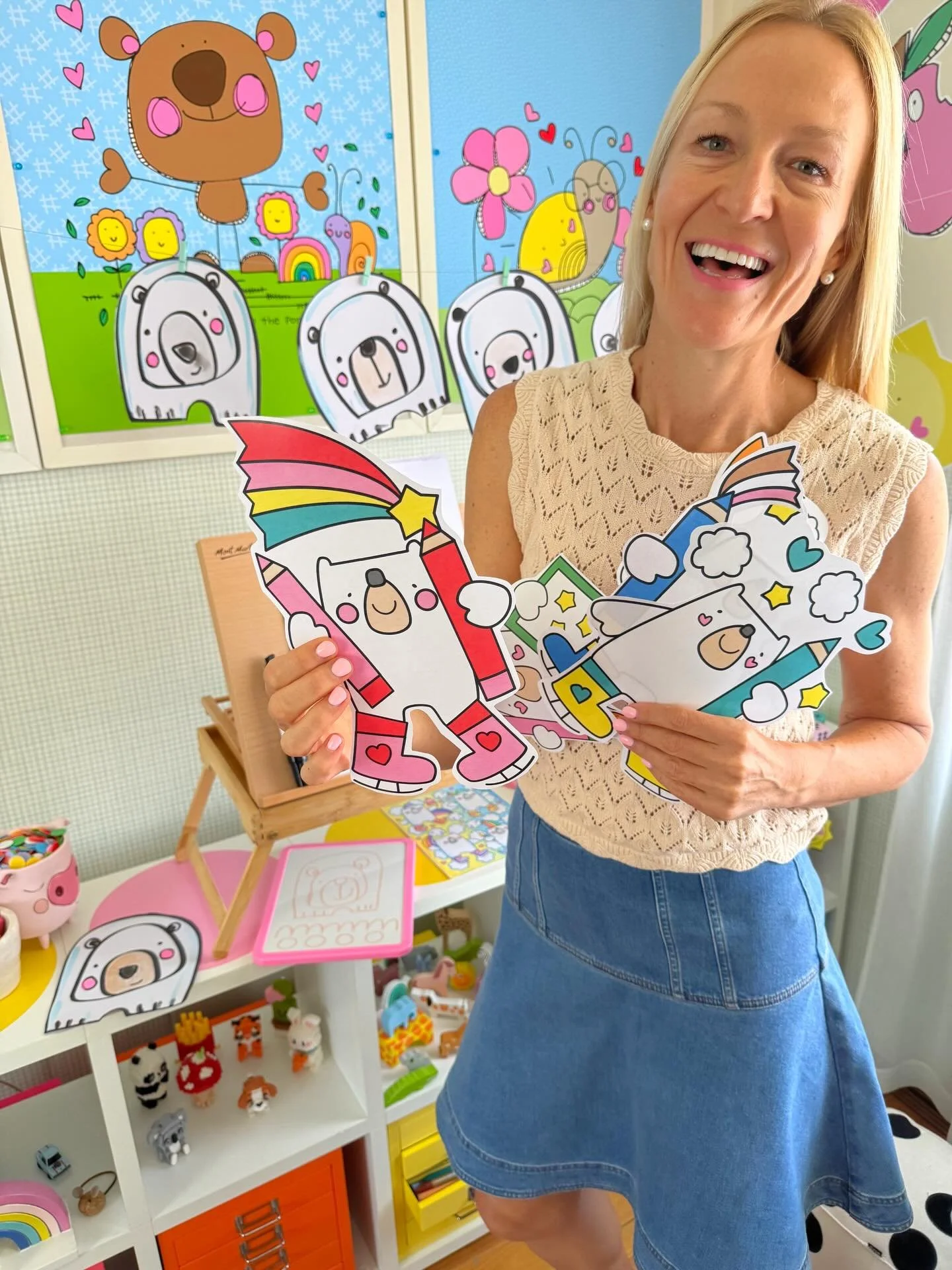 I&rsquo;ve been having so much drawing polar bears the last few days - quick drawing warm ups, new Polar Skate classroom clipart and a project for the Kinder Drawing Bundle 5! 

I thought I&rsquo;d share some super simple steps with you here too in c