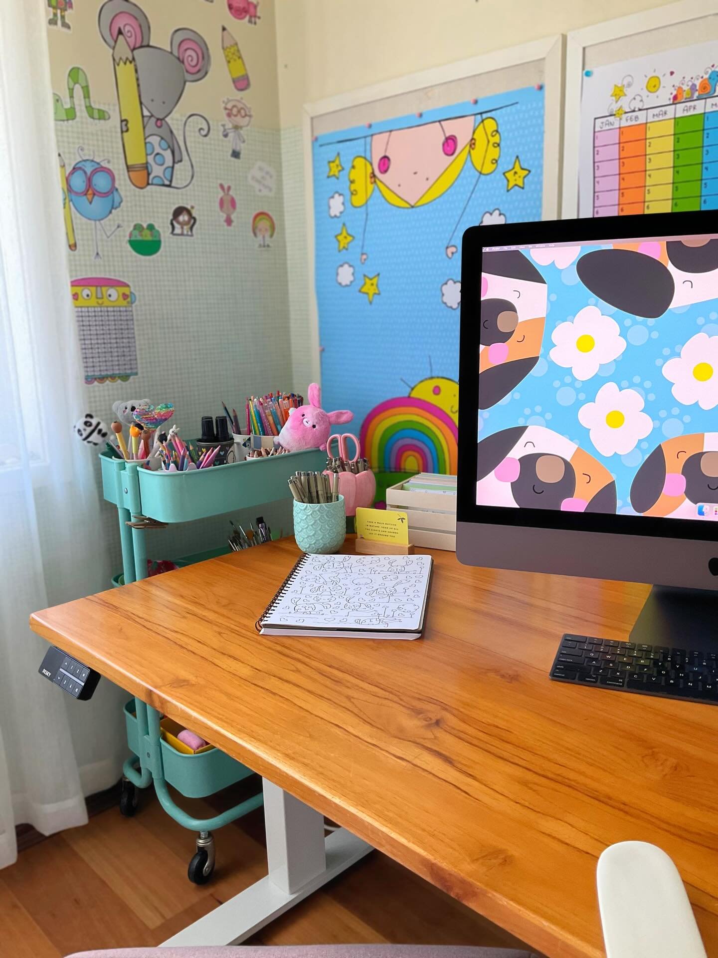 Happy birthday to you Betty Boo! You don&rsquo;t look a day over 4 🐶 

To celebrate i made you a new wallpaper - it&rsquo;s on my website ready for you, find it through my link in profile 🖤🤎🤍