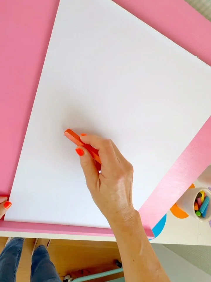 Start with 3 little hops&hellip; and suddenly you&rsquo;ve got an umbrella ☔️✨

From there, who&rsquo;s hiding underneath? A dinosaur? A panda? Maybe a cozy little koala 🐨🦖 Let it turn into a whole rainy-day world!

This simple &ldquo;3 hop&rdquo; 