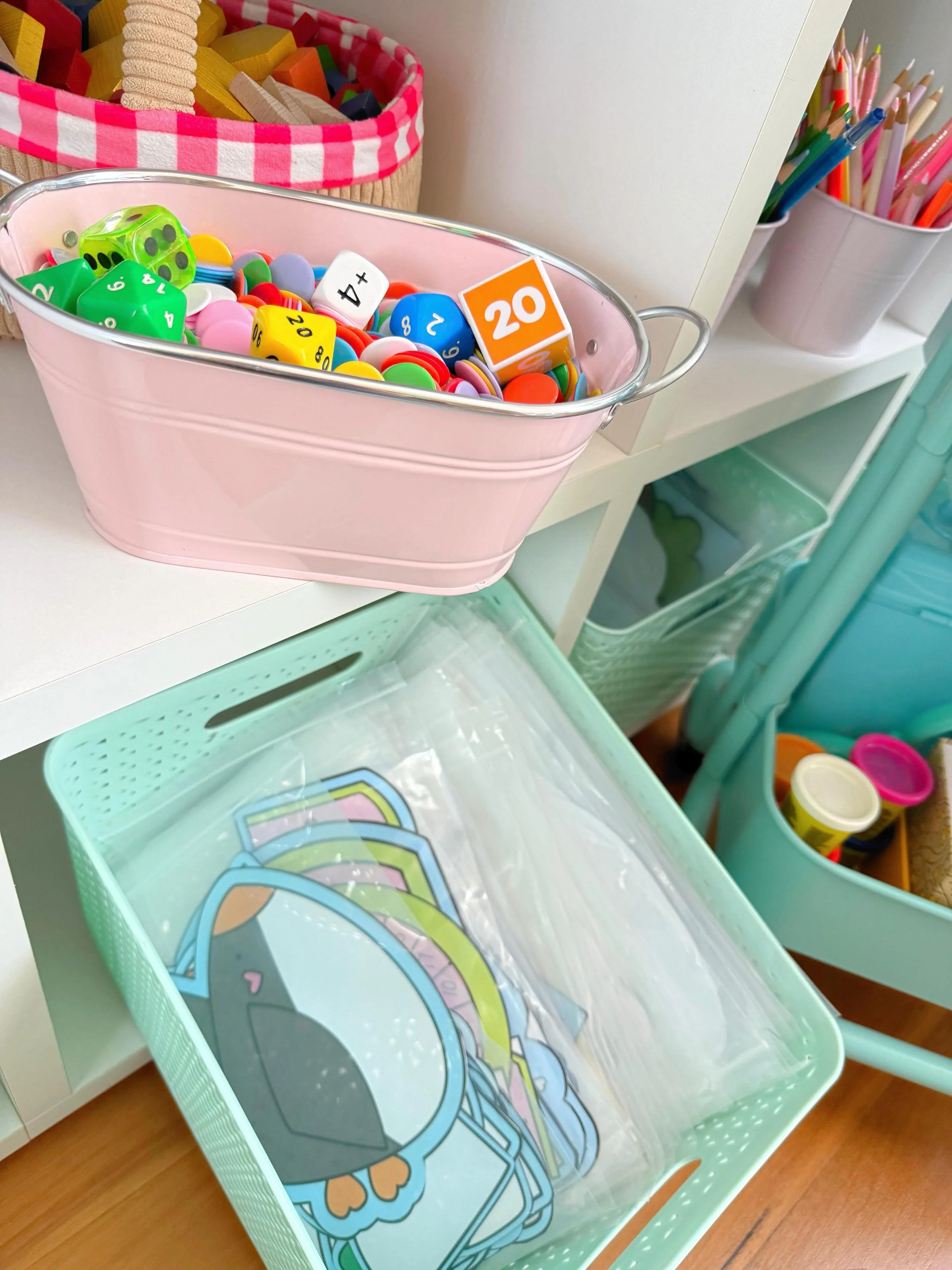 ☀️ Sunday morning pottering around my office and making a few plans for the week ahead!

Now that Math Kit Bundle 3 is listed in my TPT store, I&rsquo;ve moved all my Math Kit play sets into my shelf baskets so I can start creating more blog ideas, e