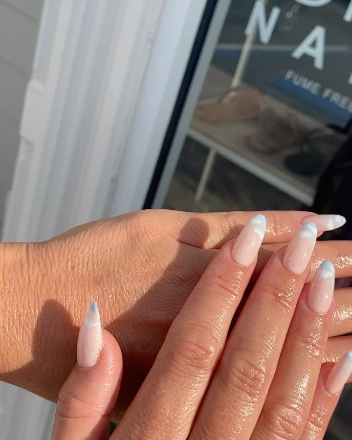 ☁️cloudy☁️
:GelX full set + elaborate nail art:
🚫Fume Free
🚫Dust Free
🚫No drilling on the natural nail 
🚫Fast and Easy Soak Off 
🐰Cruelty Free 
🌱Vegan Friendly 
📆3-4 Week Wear 
 #gelxnails  #apres #gelxtampa #fullset #nails #nailart #tampanail