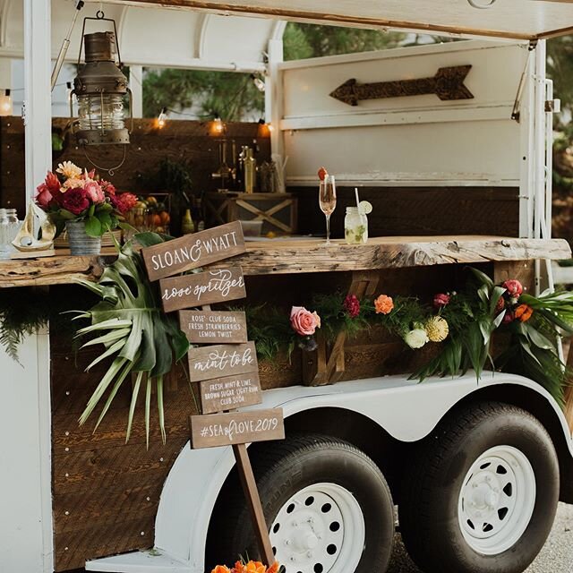 His &amp; Hers Cocktails, rustic details and a beautiful floral arrangement make for the perfect bar setup that&rsquo;s sure to be the life of the party 🥂 #TheBarrelMobileBar #lbiwedding #lbibride