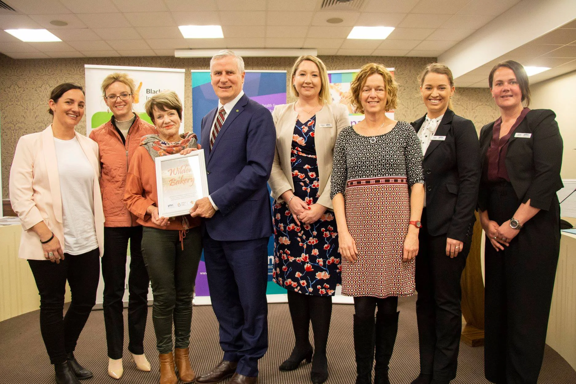 Fran Godde (LifeSpan Collective), Member for Cootamundra Steph Cooke MP, Wendy Dunk (Wilders Bakery), Deputy Prime Minister Michael McCormack MP, Melissa Neal (MPHN), Fiona Shand (Black Dog Institute), Seryn Adams and Jenna Roberts (MPHN).