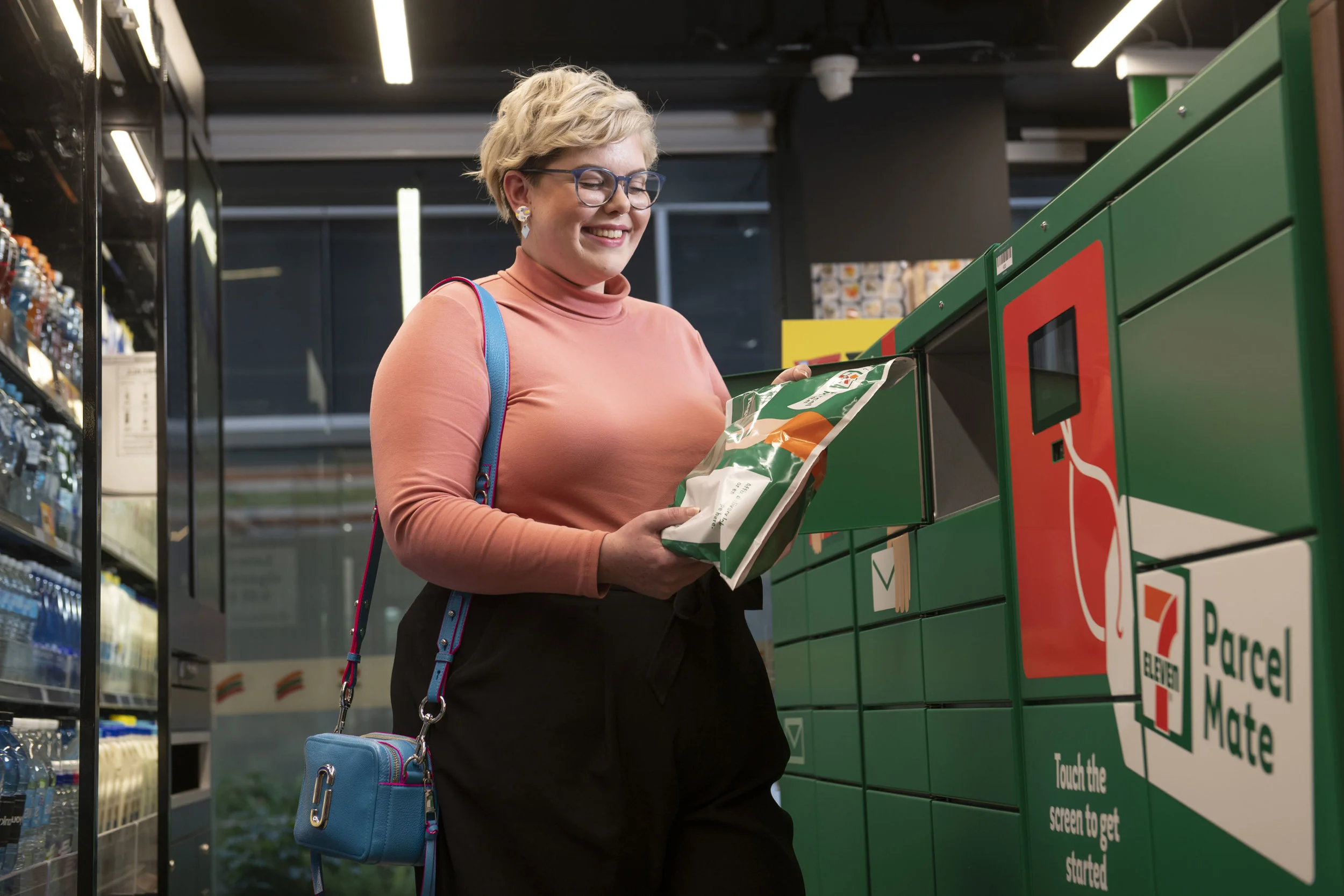 7-ELEVEN PARCELMATE.jpg