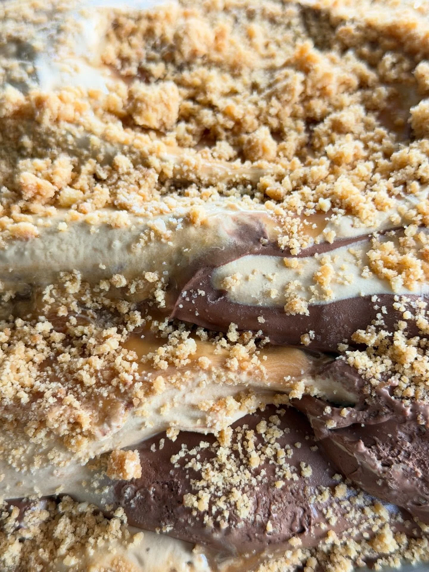 NEW FLAVOUR ALERT&hellip; TWIX has arrived and is in our cabinets TODAY!!! Hurry as it wont be here long 😱🙌🫶