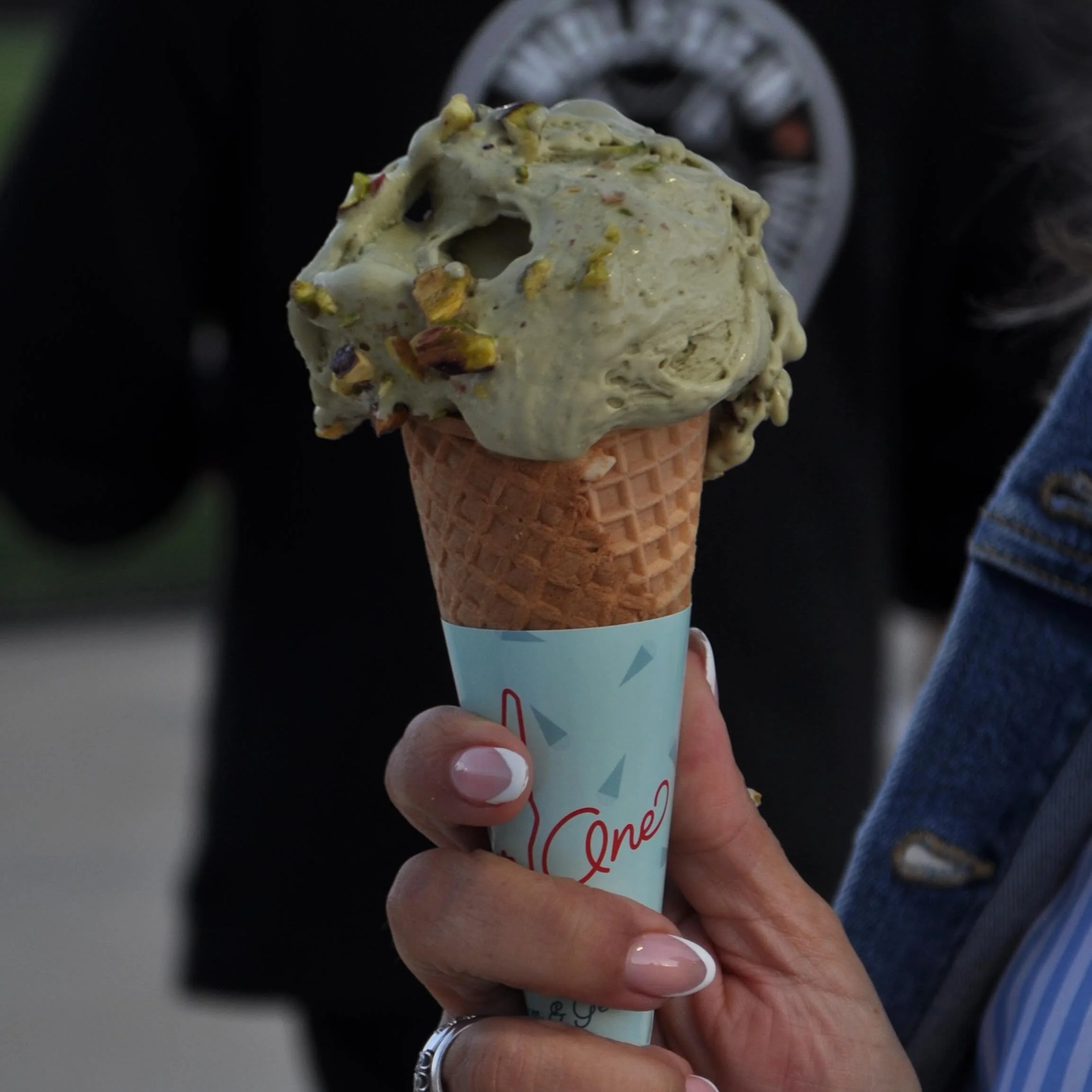 Craving a sweet treat&mdash;UNOU&rsquo;s got you covered! Open till 10pm 🫶💚