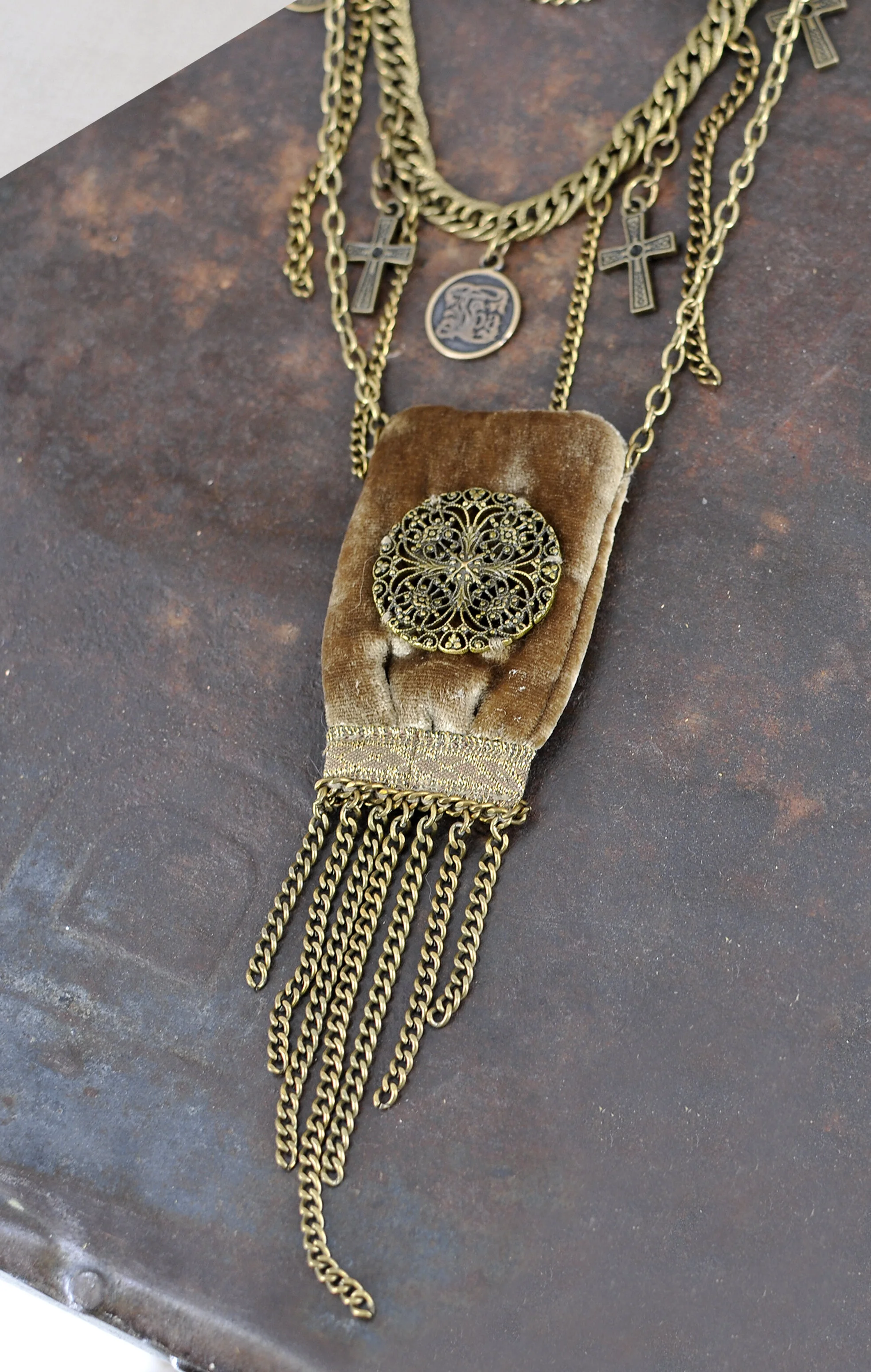RockNecklace-detalle.jpg