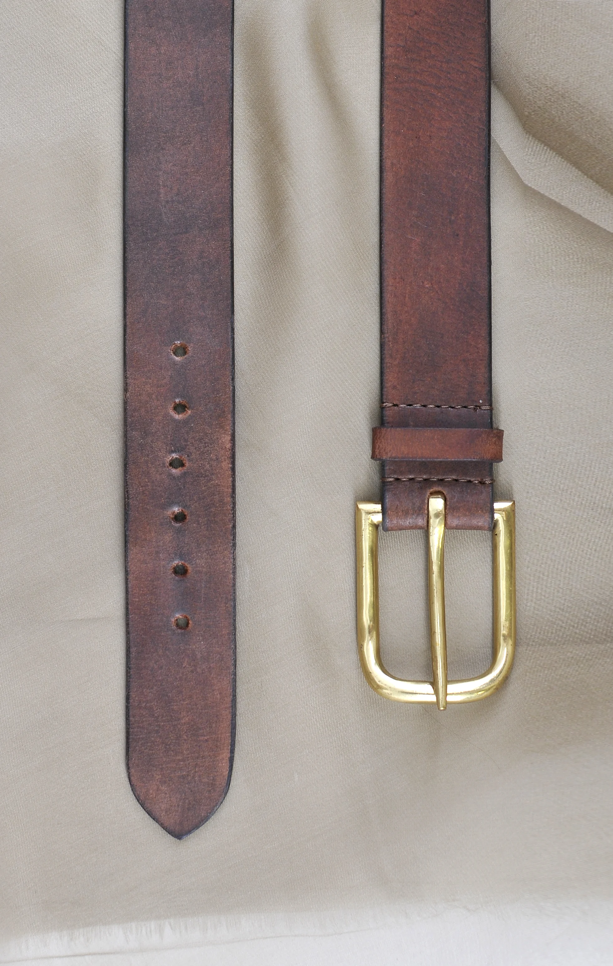 CintuBuckle-marron-detalle.jpg