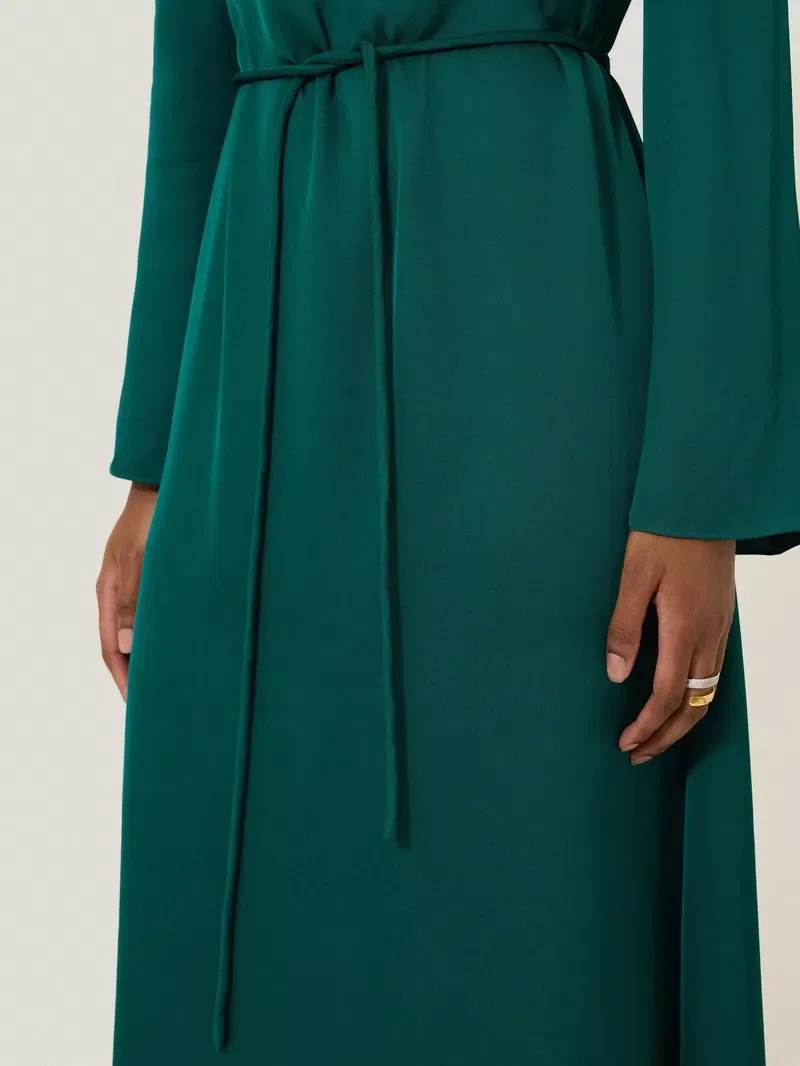 jigsaw-satin-back-boat-neck-dress.jpg-2.webp