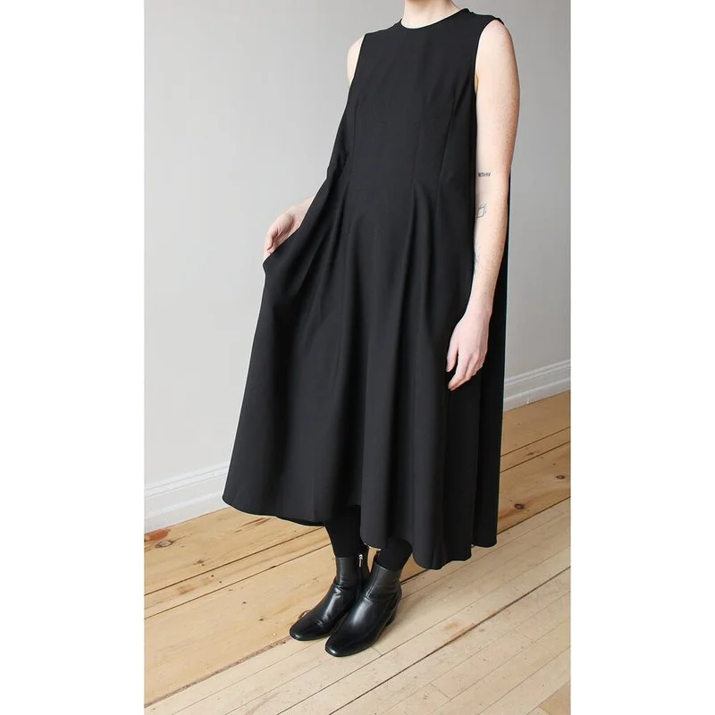 Studio-Nicholson-Beckford-Dress-in-Black-20210406005123.jpg