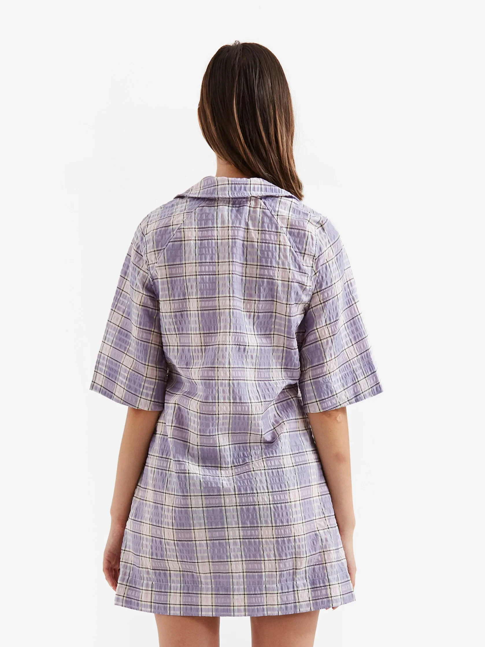 P77531_M_GANNI-SEERSUCKER-CHECK-MINI-WRAP-DRESS---CHECK-PERSIAN-VIOLET_SS22_GOODHOOD_258_fcd1c07a-5b2b-48f5-8531-e721c6b9ad39_1678x.jpg.webp