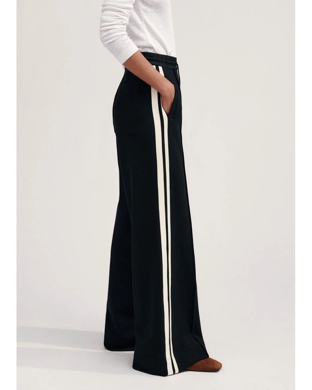 meem-designer-BlackCream-Travel-Tailoring-Side-Stripe-Trouser-3.jpeg