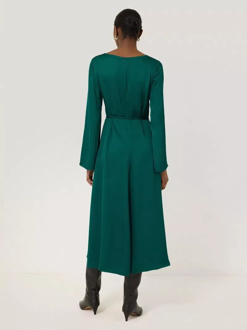 jigsaw-satin-back-boat-neck-dress.jpg-3.webp
