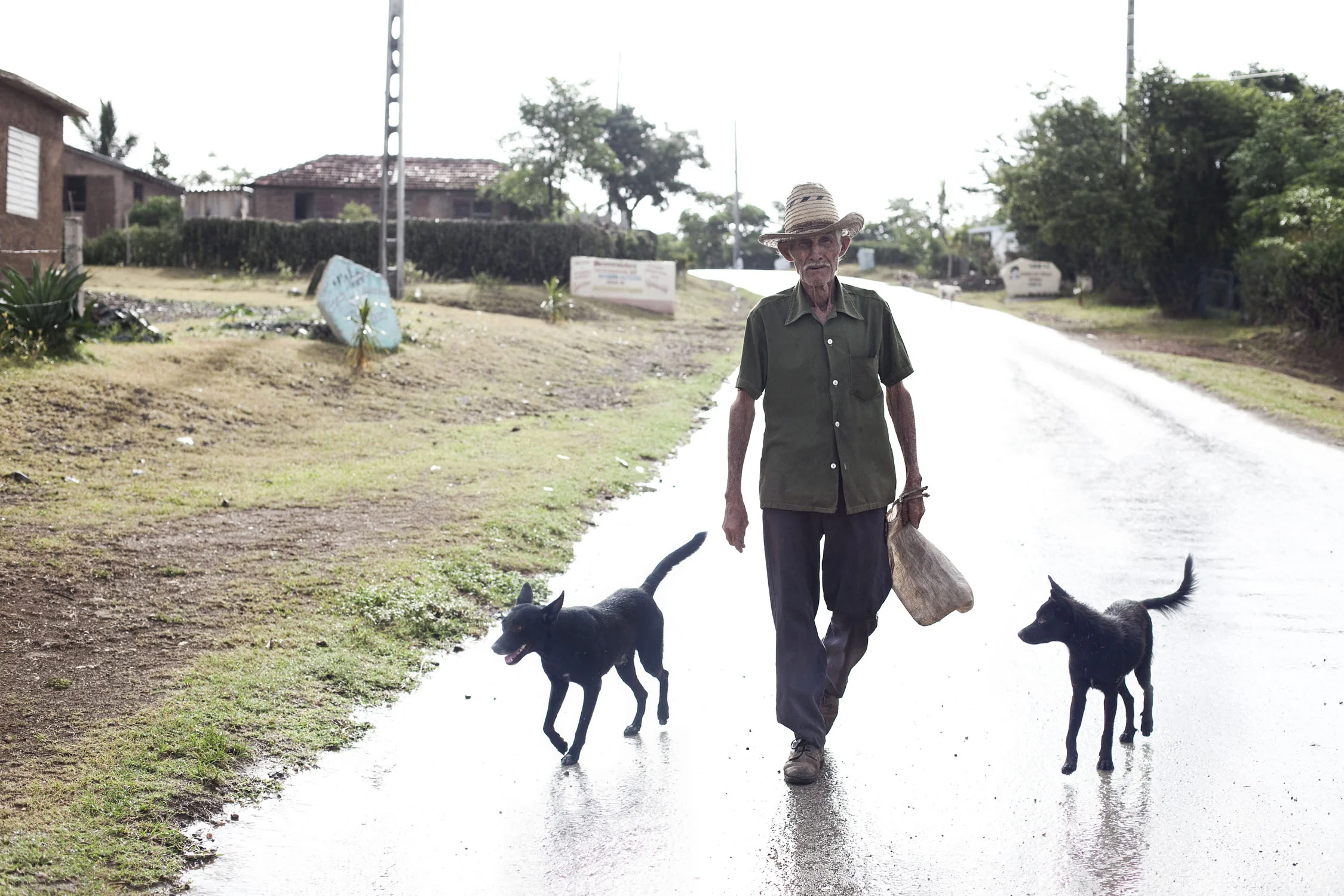 Candid travel photography by Nick Dolding