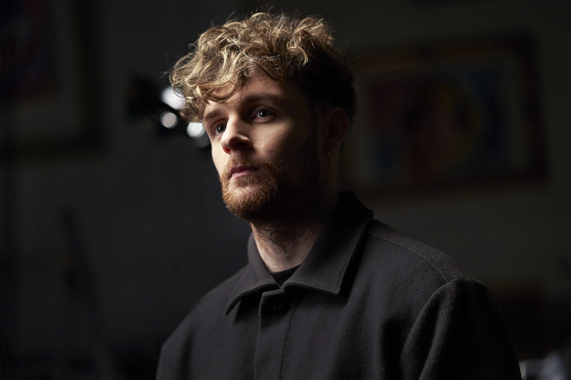 Tom Grennan singing Help!