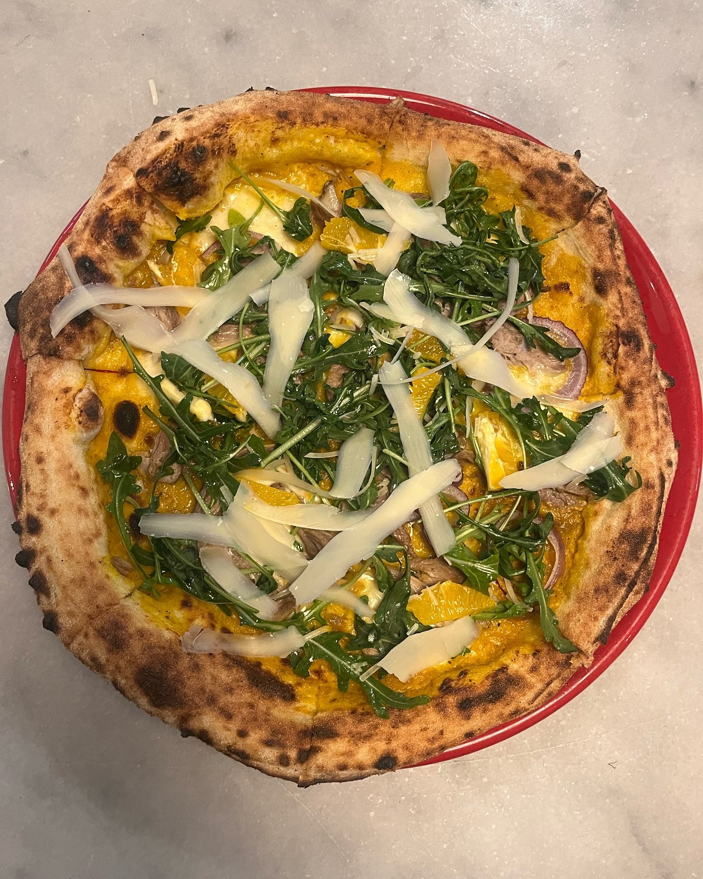Chef Tushan&rsquo;s special woodfired pizza: Pan-seared duck breast, pumpkin base, red onions &amp; citrus salad 🧡

Happy hour from 5 pm to 6:30 pm 🍻

#Bayside #BlackRock #BlackRockVillage #Ventuno21 #SupportSmallBusiness #Melbourne #MelbourneSmall