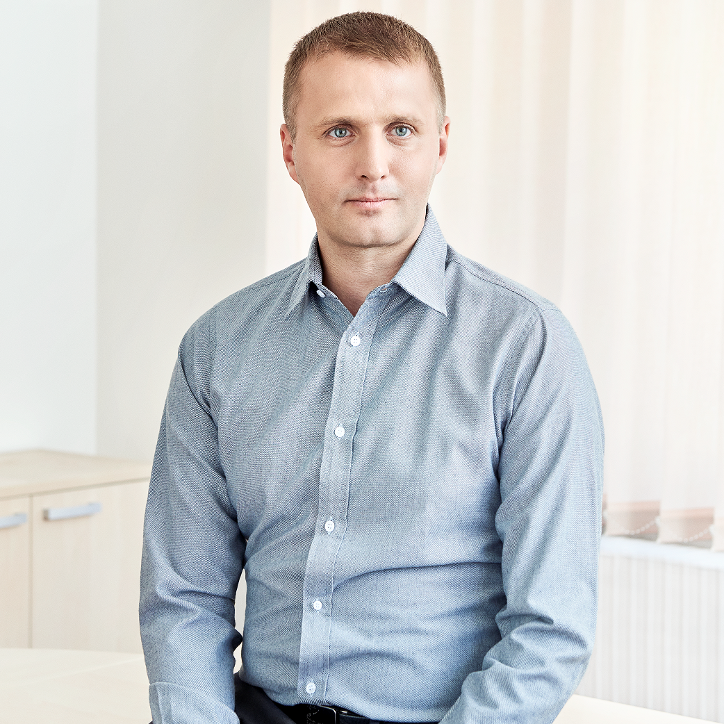 JAN HEJNY Founder and CEO, HotelTime Established in Prague in 2002 HotelTime was the originator of cloud-based PMS and ePOS systems in Central Europe. Now with clients across 11 countries HotelTime PMS is running properties from tropical resorts and city-centre hotels to serviced apartment operators, individual properties and independent groups. Jan’s first programming assignment aged just 15 was to develop a software for his fathers’ hotel, it worked perfectly and he hasn’t looked back. HotelTime now operates from offices in London, Prague and Bangkok and will shortly open a regional hub in Dubai. Remaining a privately owned company with an enviable 93% client retention to date, HotelTime uniquely offer their PMS as an ‘open-platform’ and continually innovate.
