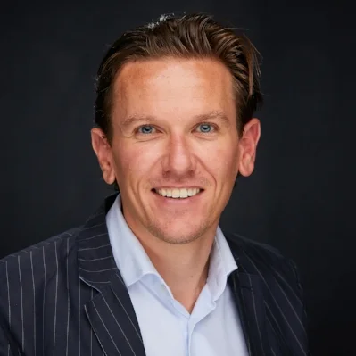 THOMAS LANDEN Director Global Partnerships, Revinate Within his position, Thomas he is responsible for Revinate’s integration partner ecosystem. This entails identifying and creating strategic partnerships to build Revinate's hospitality CRM. Prior to Revinate, Thomas gained more than ten years of international marketing and sales experience and held positions at The Fairmont San Francisco, St. Andrews Bay in Scotland and TBA Global Marketing. Thomas has a degree in Hotel Management from Hotelschool The Netherlands and master degree in marketing. He is a Dutch native who loves exploring the world with his family.