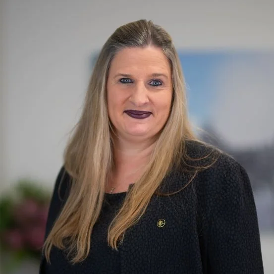 LIZ CALLAGHAN Director of Revenue, Cheval Collecction Liz is the Director of Revenue for the Cheval Collection, a luxury serviced apartment operator in London. She joined the group in January 2014 and has responsibility for overseeing the Collection’s Revenue Strategy, Reservations function and Distribution Strategy & Systems for the 8 properties in London. She has over 20 years’ extensive commercial experience in the London hospitality market across 5* star and 4* star deluxe hotels and apartments. Previous roles include Director of Business Development, and Director of Revenue with Guoman Hotels managing the Revenue and Sales Strategy for the London owned portfolio. Originally from Dublin, she completed a Bachelor of Science Degree in Business at Trinity College University, Dublin.