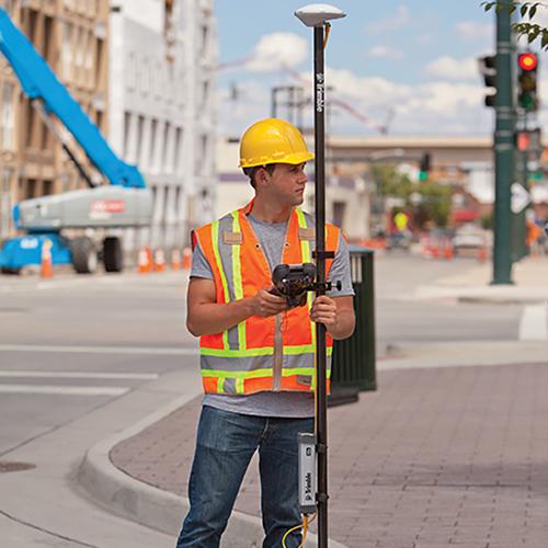Trimble_R9s_1.jpg