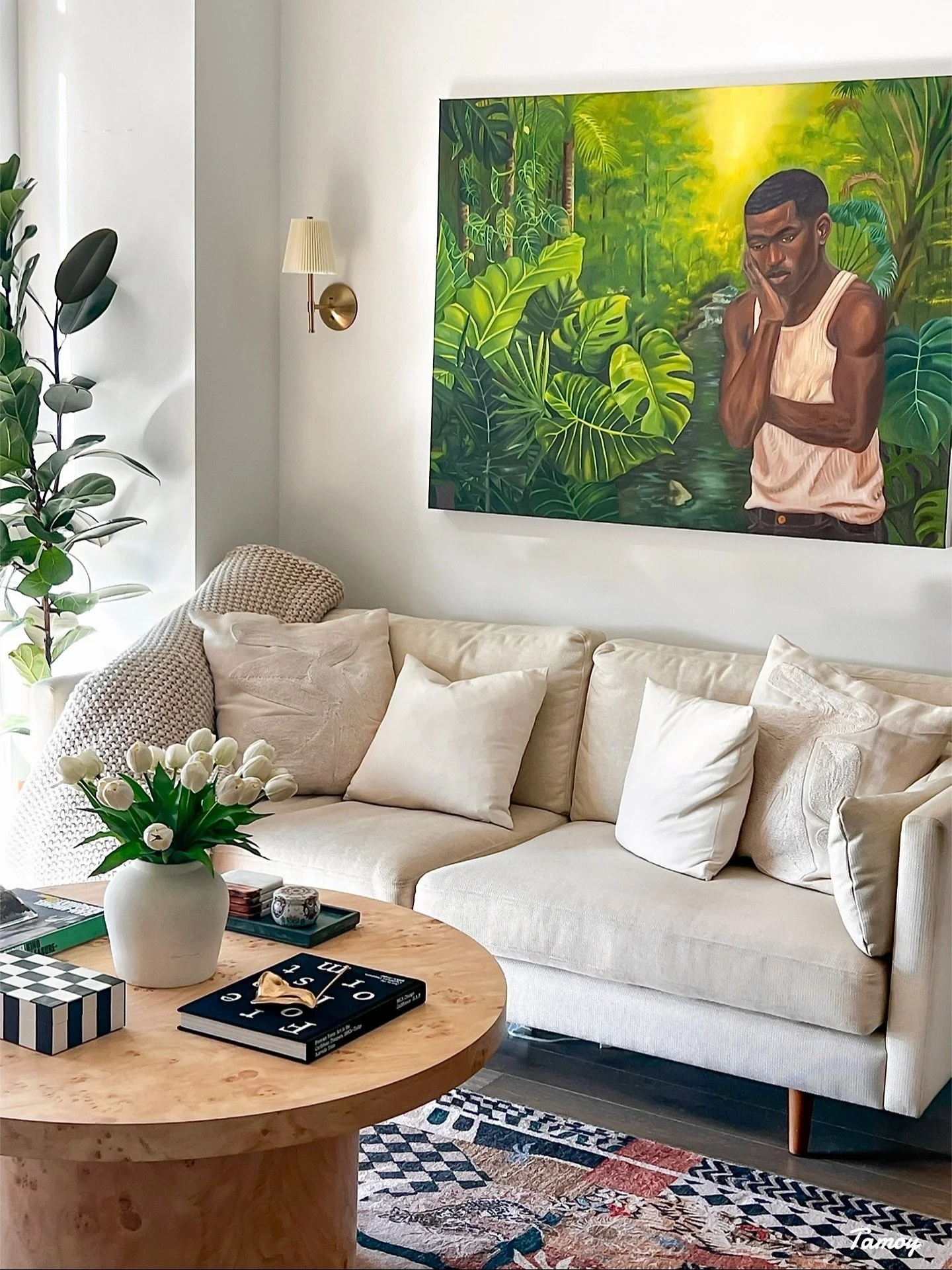 New Artwork
Last year I decided that I wanted to create paintings that I would love to have in my own home. I wanted to created pieces I could stare at for hours and I think I did just that.
#oilpainting #oiloncanvas #painting #artreveal #art