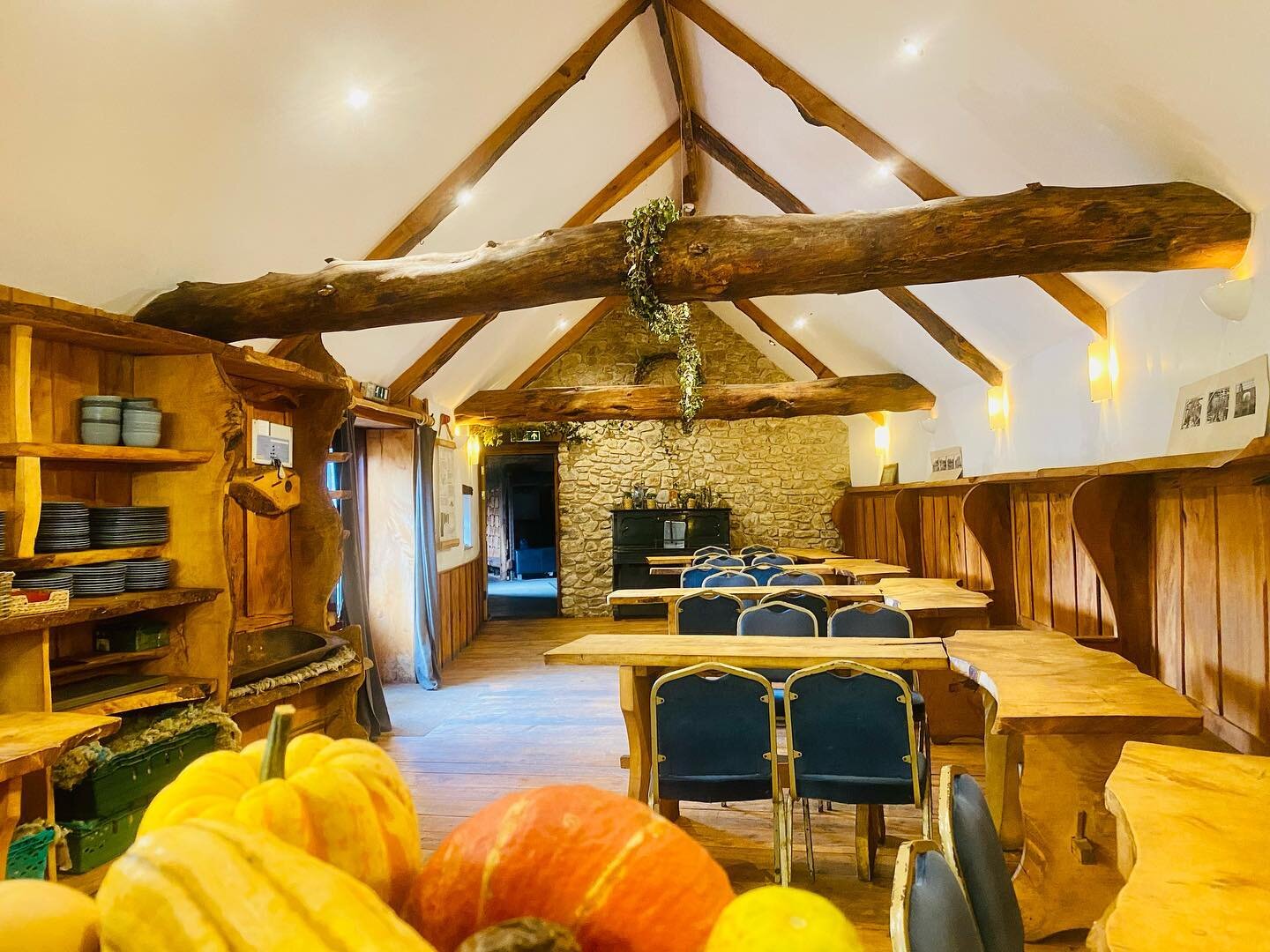 We are recruiting to help us maintain our beautiful Horseshoe Barn and workshop locations whilst we head into busy Spring Shearing and Lambing times - on the hunt for a venue manager(s) to include admin, housekeeping, venue resets, maintenance, garde