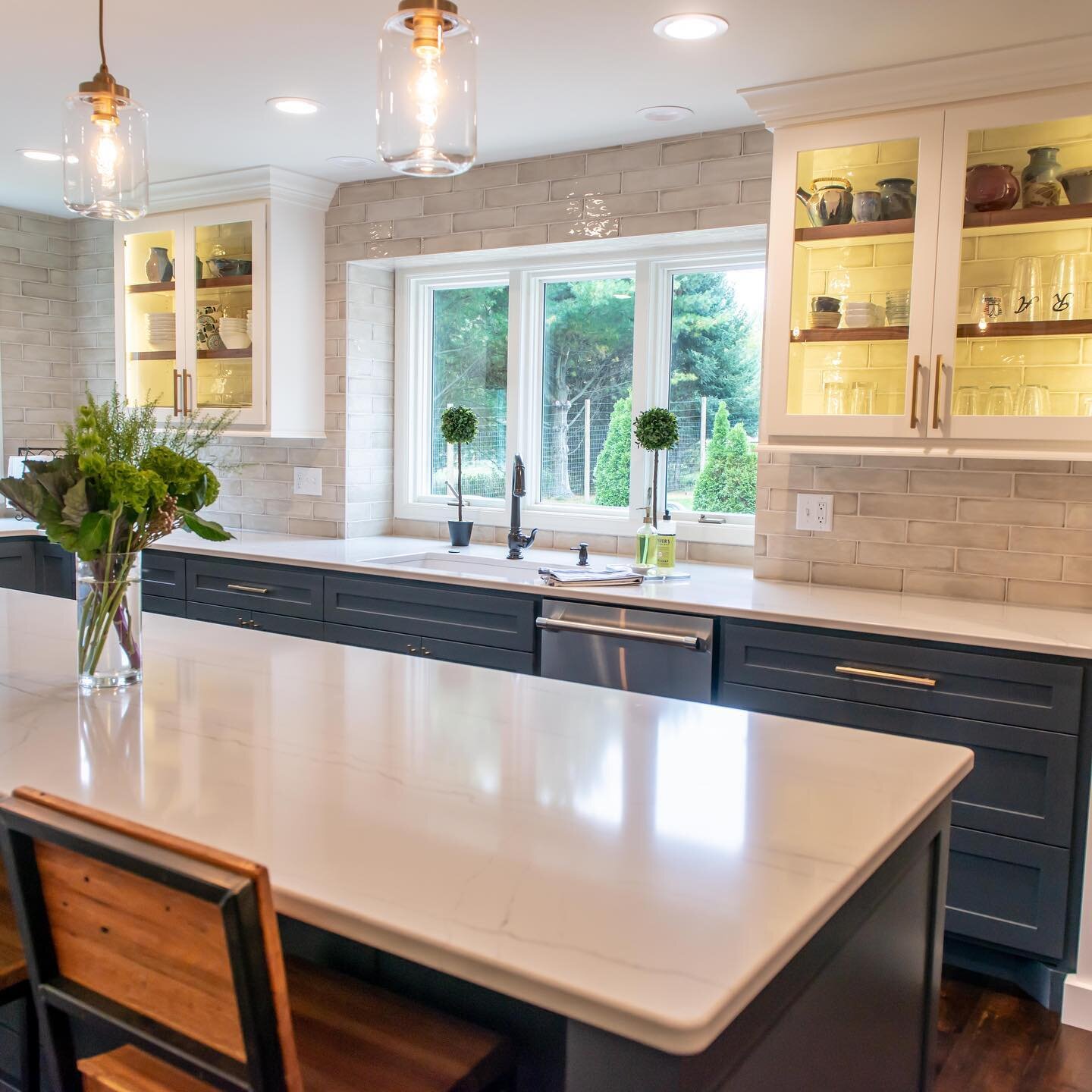 Kitchen Renovation Love the small details of the Lighted cabinets with the accent wood shelves  Swipe to see the before