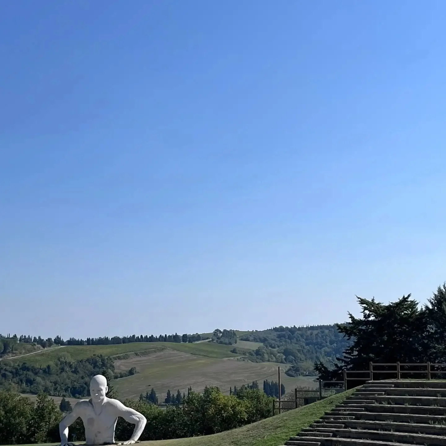 We have loved our time with @cincinuk and @villaloredana2024 in the Tuscan hills...