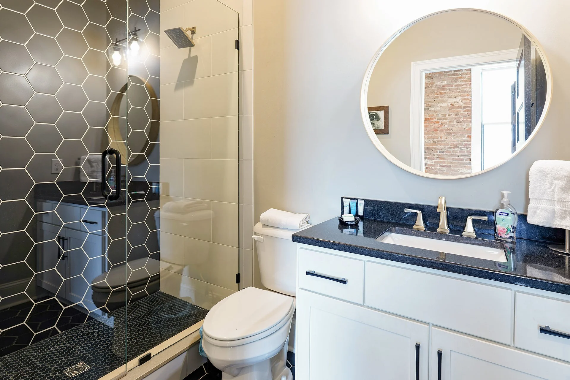 3W0A5373 website Revised copy 2.jpg