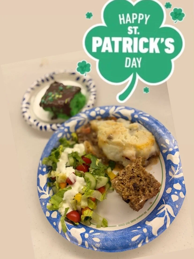 Happy St Patrick&rsquo;s Day from @luke1412nashville  Guinness Shepherds Pie
Irish Soda bread 
Leprechaun cake 🍀