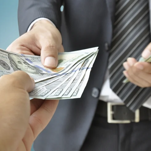 financiacion_istock_000045501888_full_740x491.jpg