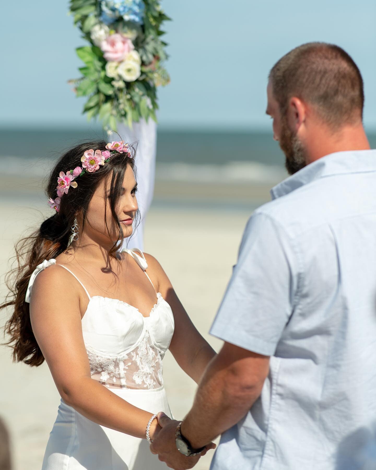 What a great little beach wedding! @photography46llc  #weddingday #tiedtheknot #hitched #weddingphotography #photographer #hiltonheadwedding #beachphotography