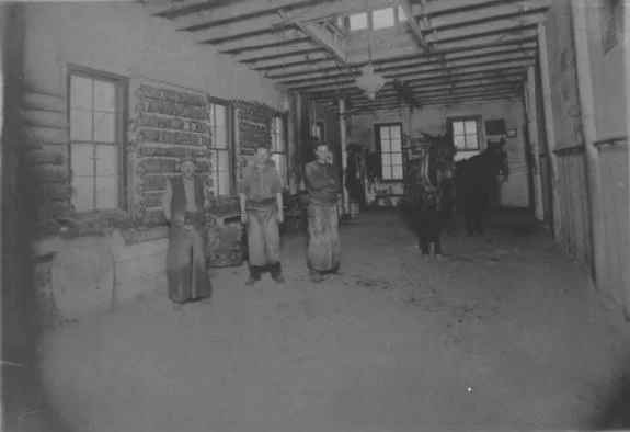 01 Geist_historic interior.jpg