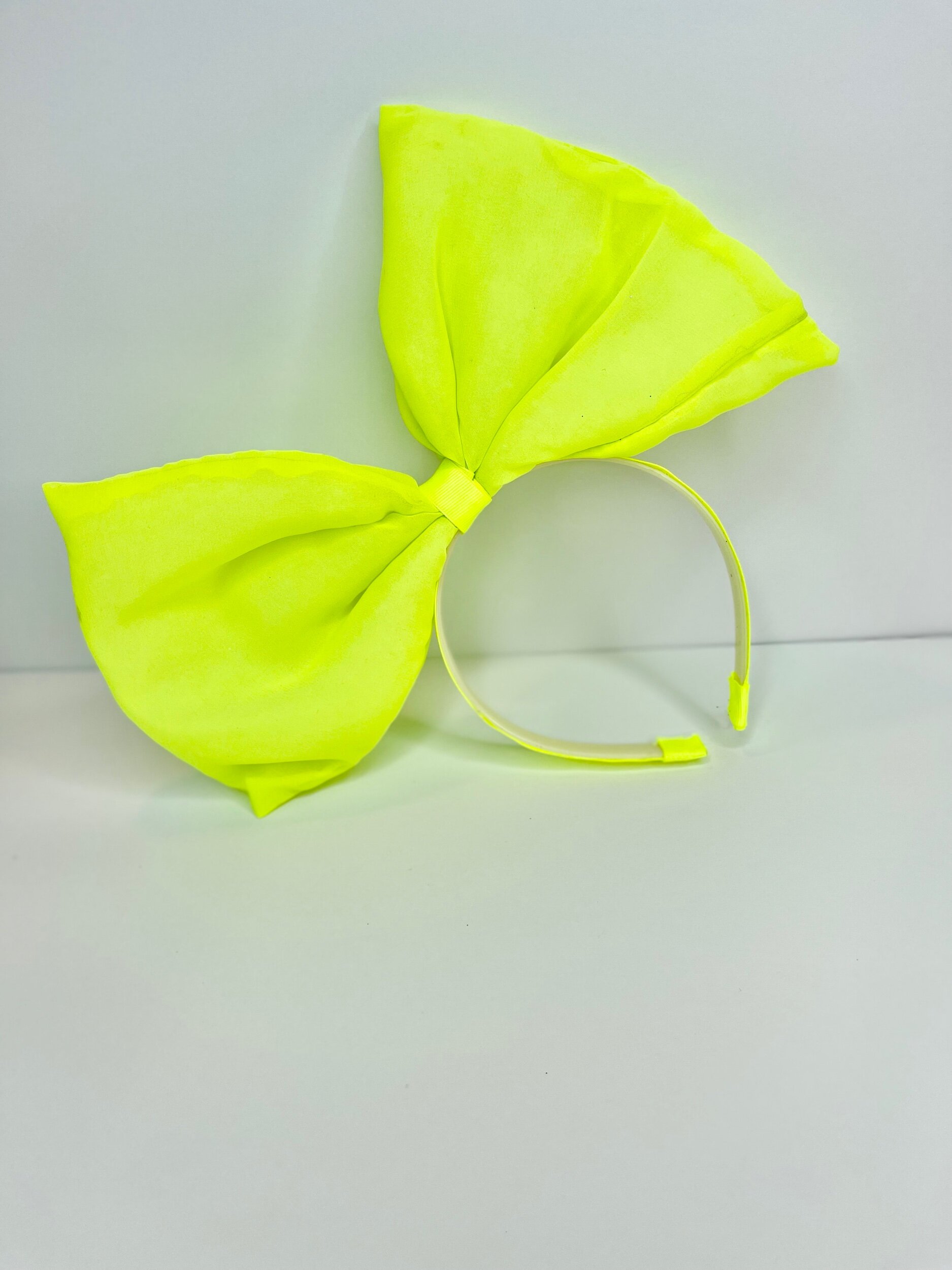 EEA1102D-4E4F-49BC-9F33-4B624D727289