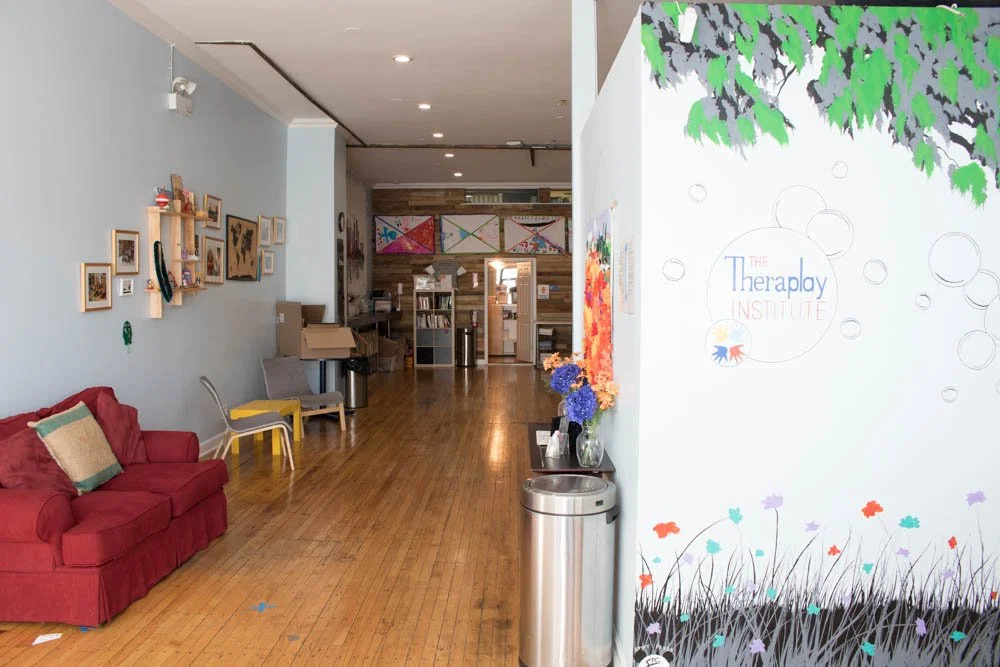 1224 Belmont Theraplay Image 8.jpg