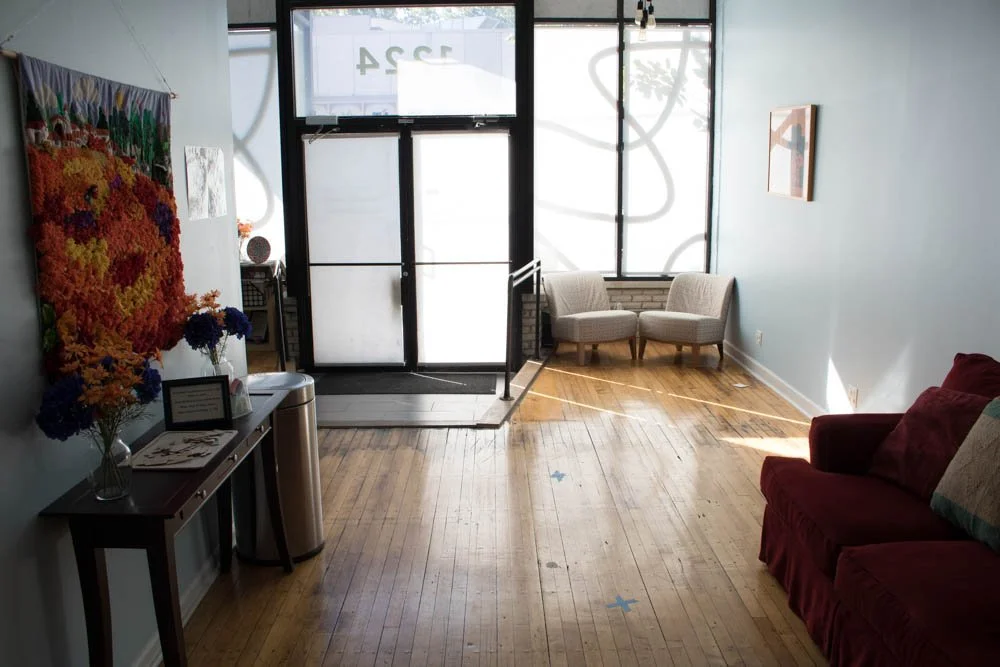 1224 Belmont Theraplay Image 6.jpg