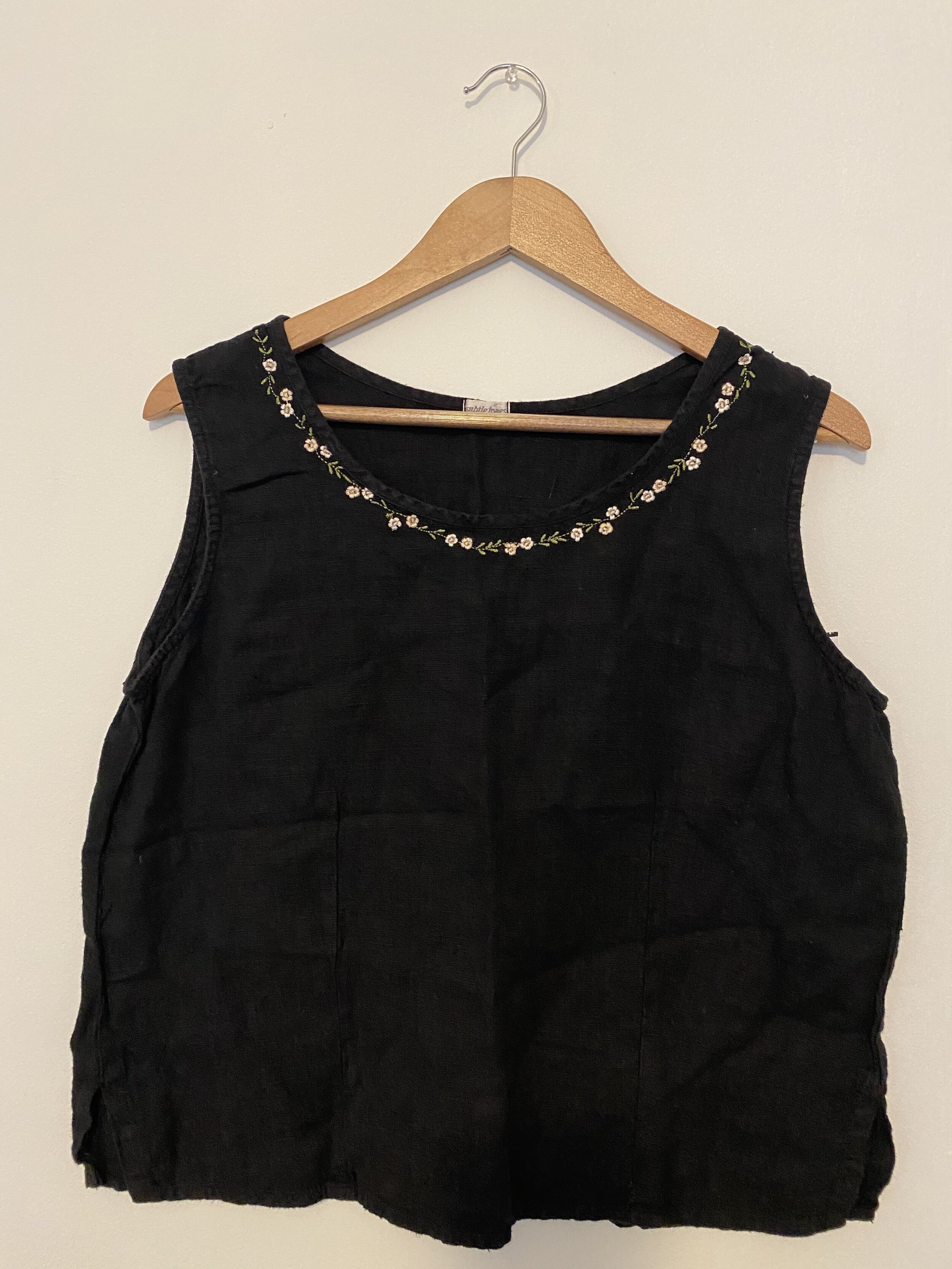 12. Linen Tank / Subtle Tones / M-L