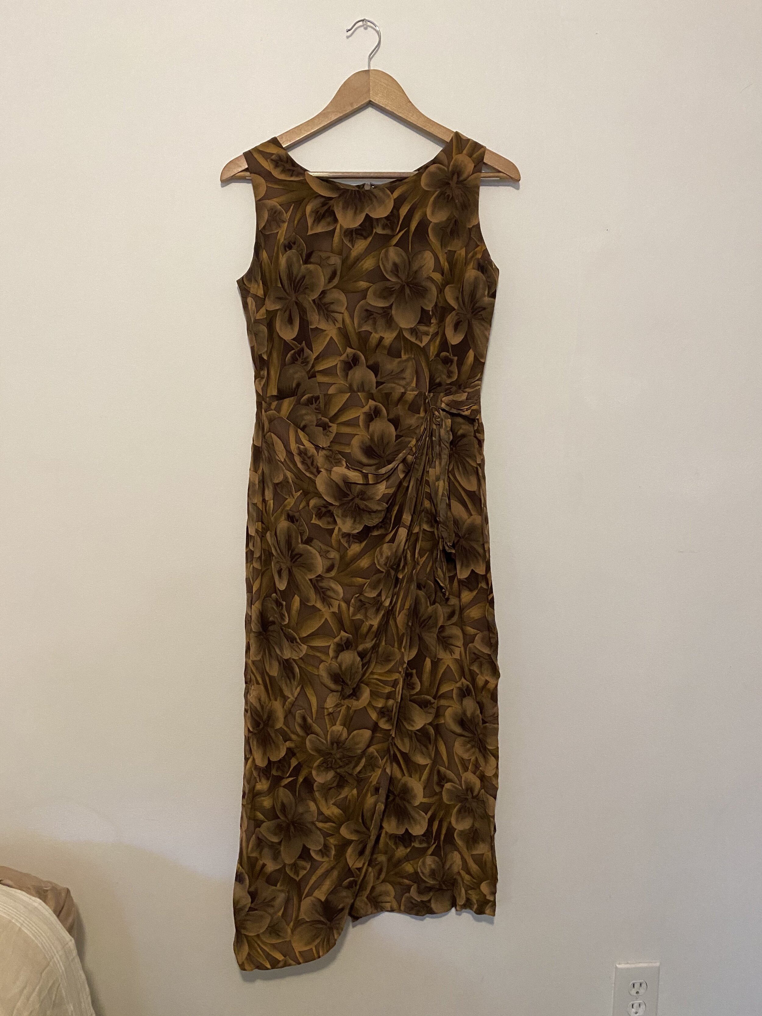 33. Silk Wrap Dress / Spenser Jeremy / 8